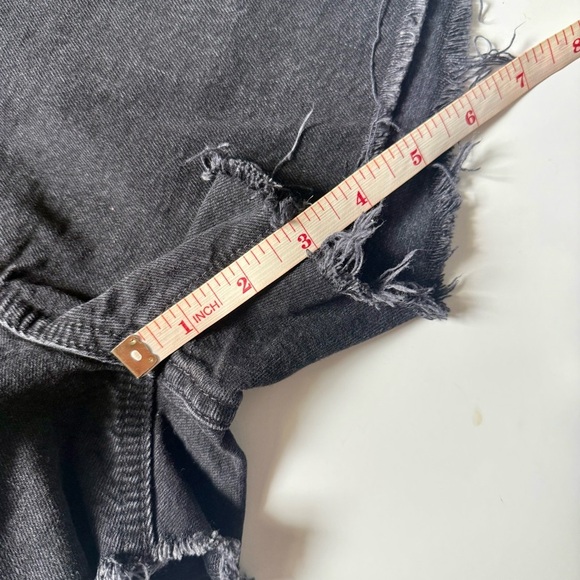 GAP High-Rise Cheeky Denim Jorts Black 27 (4R) 3” Inseam - Picture 6 of 7